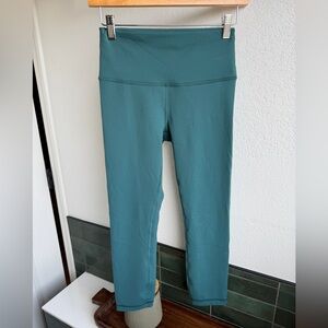 Lululemon Wunder Train High Rise Legging. Size 6. NWOT. Storm Teal. 23” Inseam.